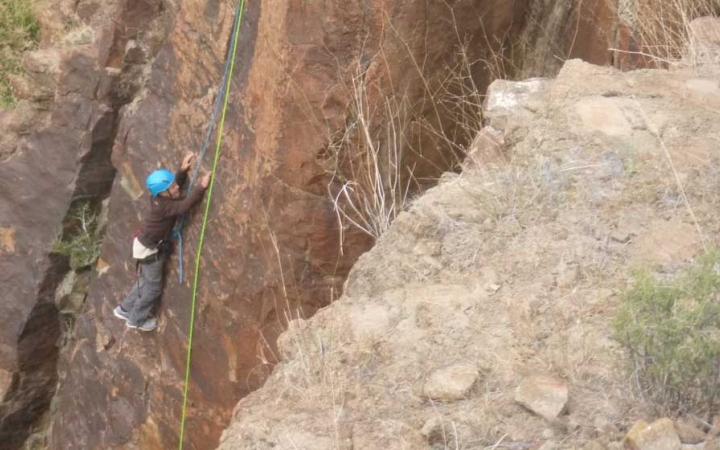 rock climbing camp for struggling teens